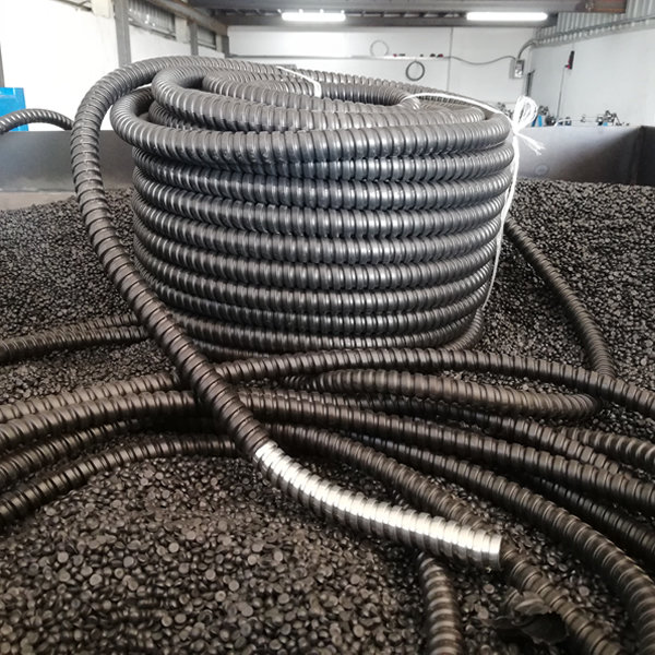 Geometal - Polyester Elektrik Panoları, Bahçe ve Aydınlatma Direkleri, Çelik Spiraller,Boru Profil, Sac İşleme, Yüzey İşleme İşlemleri, Boru profil burma, muflama,Çelik ve PVC İzoleli Spiral Boru